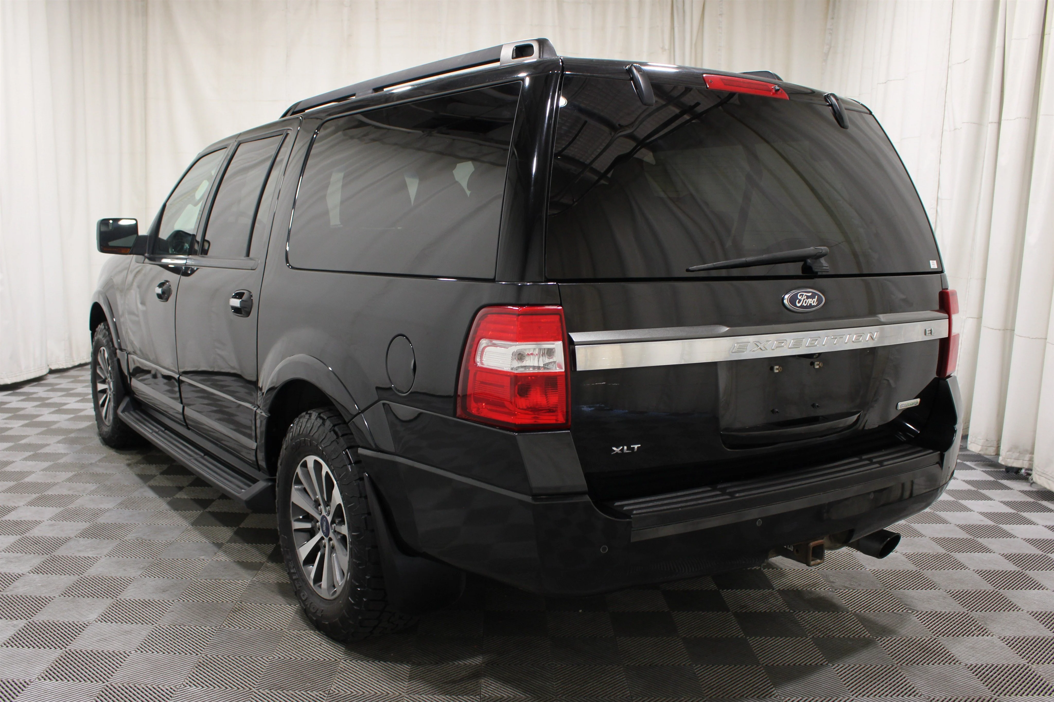 2015 Ford Expedition XLT - Photo 33