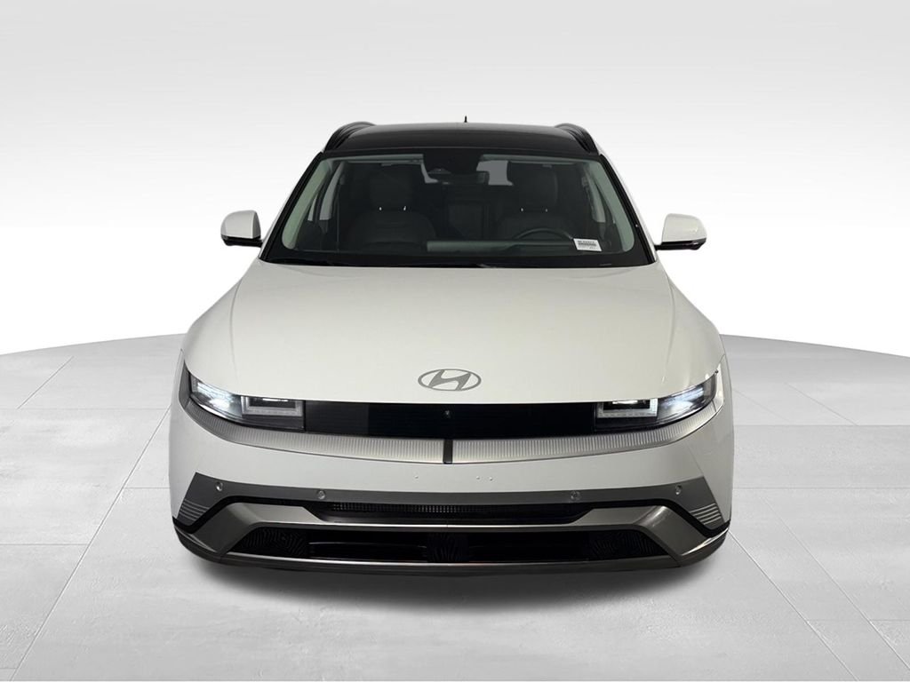 Used 2025 White Hyundai Limited image 6