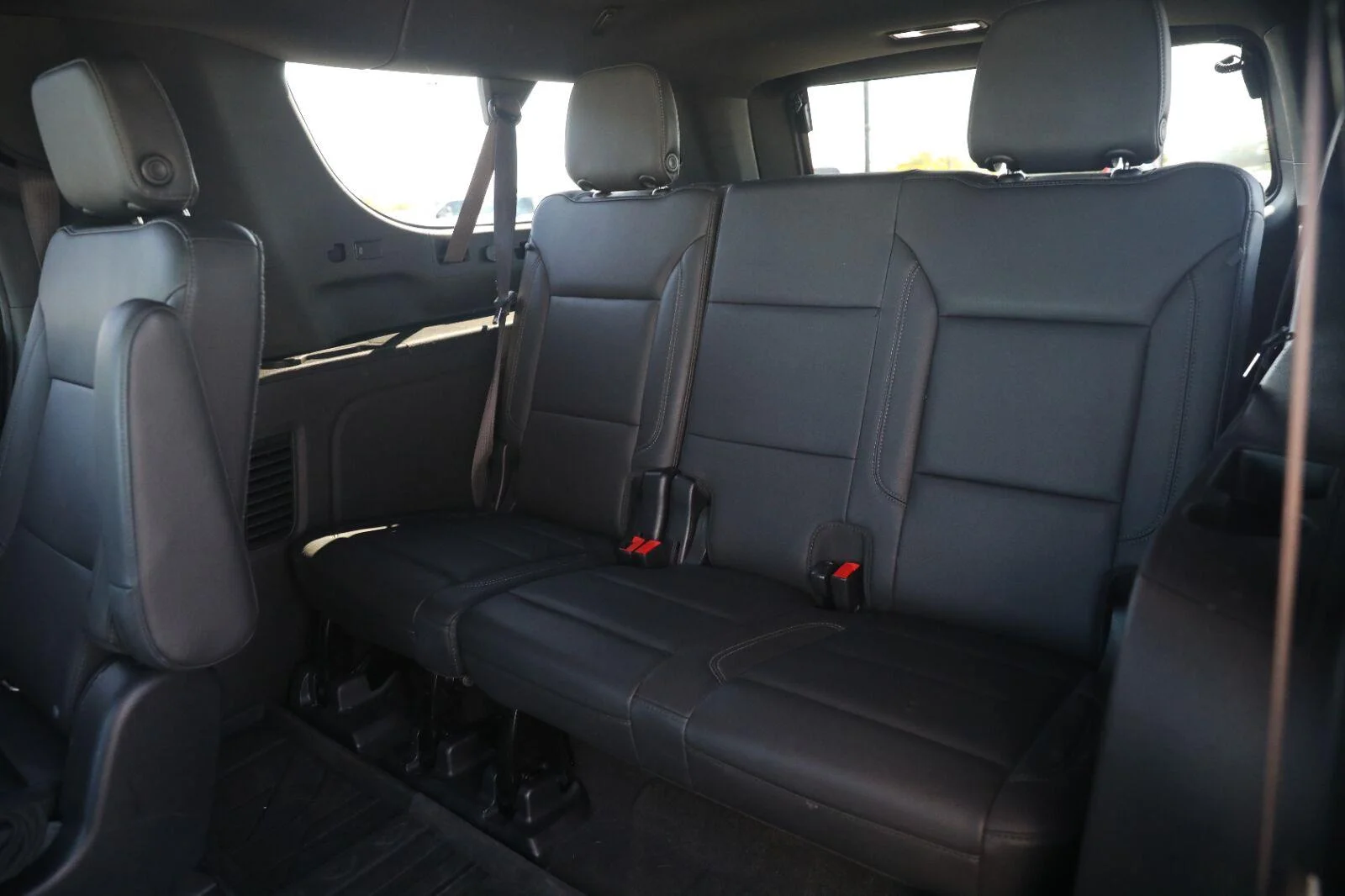 Used 2021 Shadow Gray Metallic Chevrolet Z71 image 29