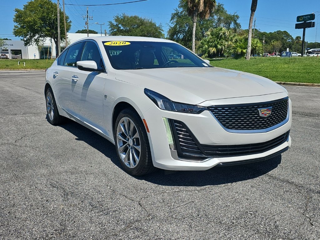 Used 2020 CRYSTAL WHITE TRICOAT Cadillac Premium Luxury image 4
