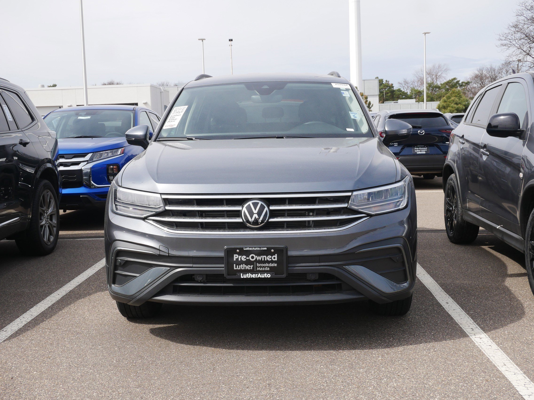 Used 2024 Volkswagen Tiguan S with VIN 3VVFB7AX9RM109402 for sale in Brooklyn Center, Minnesota
