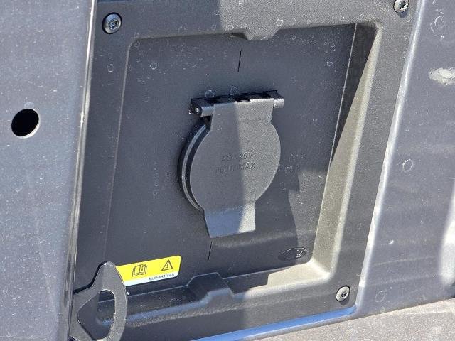 New 2026 Carbonized Gray Metallic Ford XLT image 79