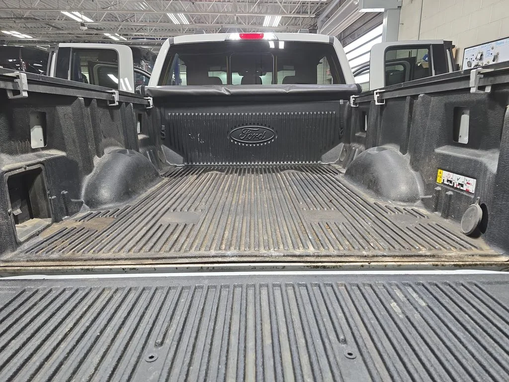 Used 2023 Avalanche Ford XLT image 14
