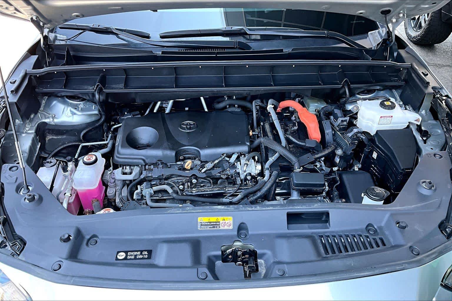 Used 2022 Celestial Silver Metallic Toyota Hybrid XLE image 30