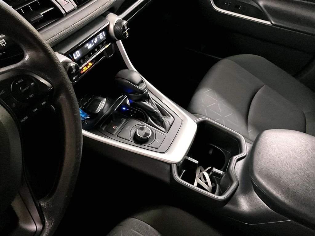 Used 2025 Silver Toyota XLE image 20