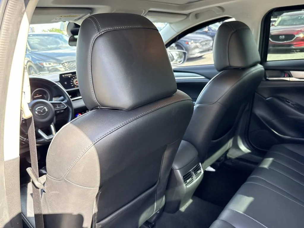 Used 2021 Blue Mazda Touring image 13