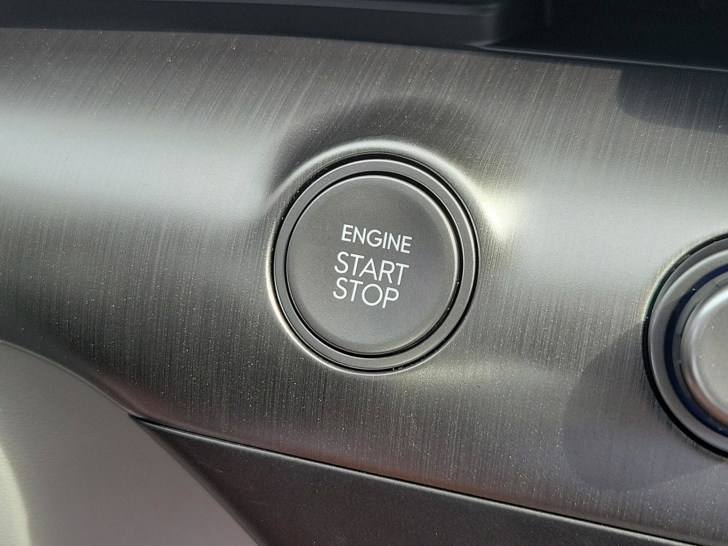 2025 Hyundai Kona SEL Convenience - Photo 27