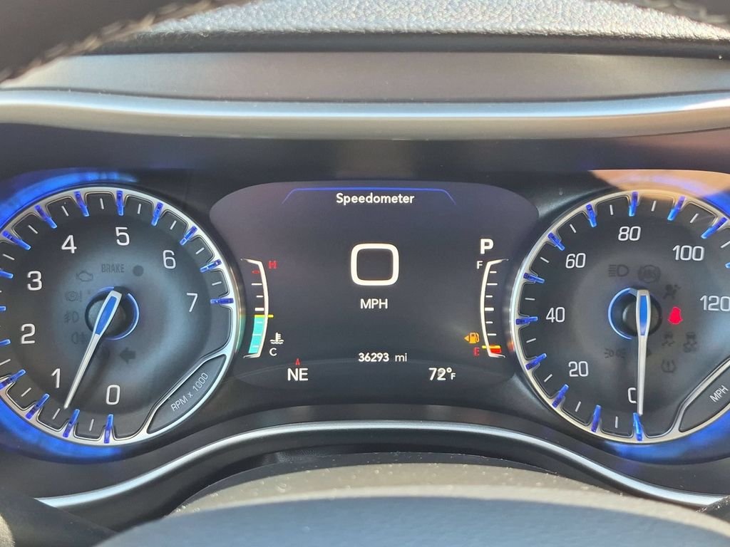 Used 2023 White Chrysler Touring L image 17