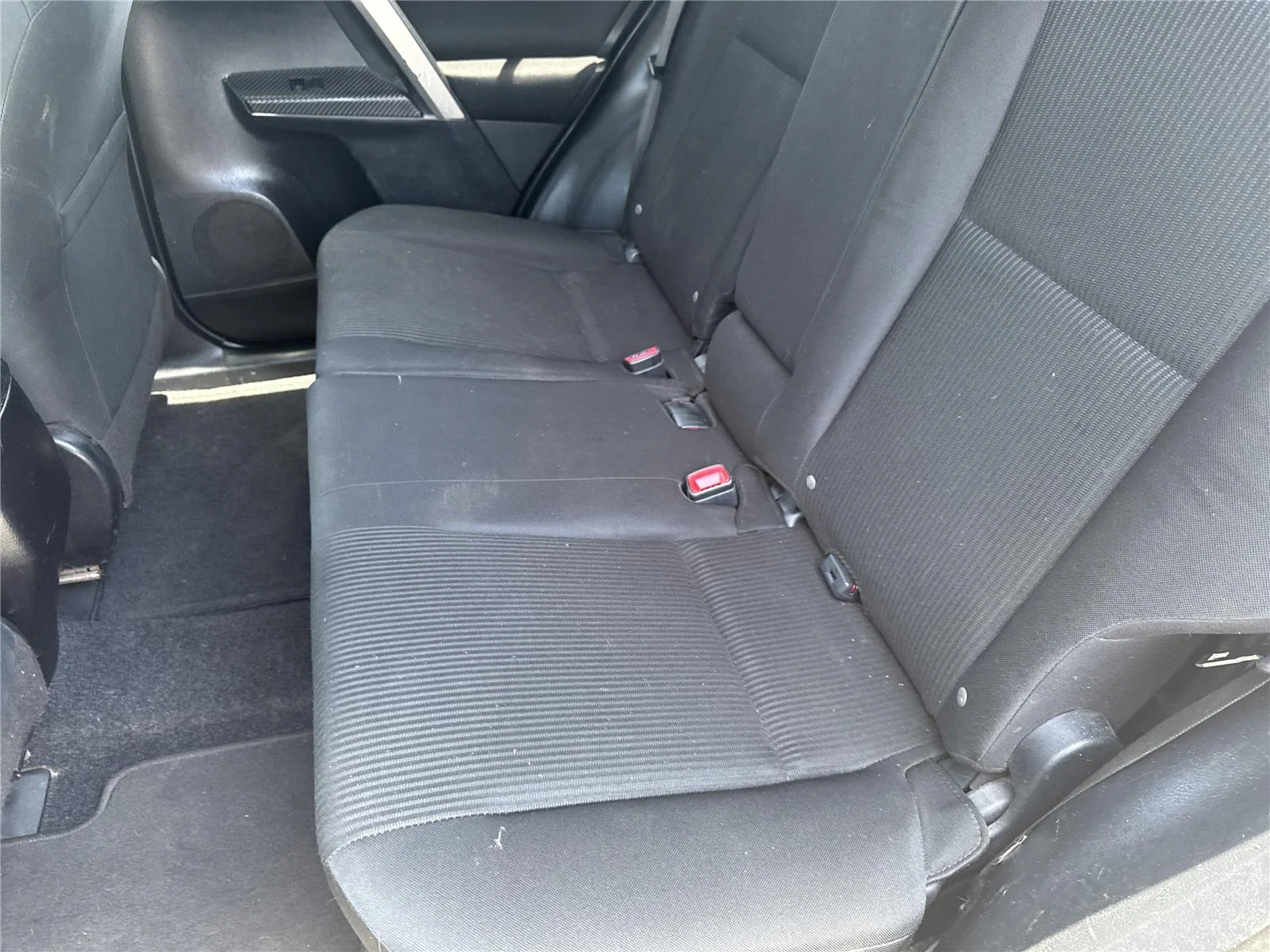 Used 2014 Pyrite Mica Toyota LE image 30