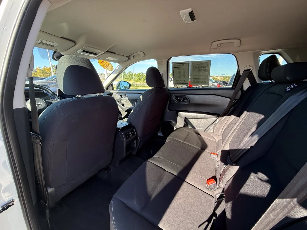 Used 2024 White Nissan S image 22
