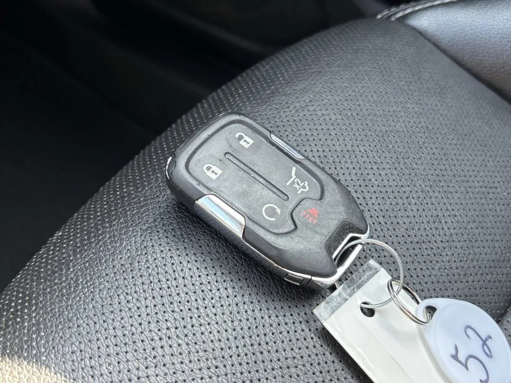 Used 2023 Marine Metallic GMC SLT image 36