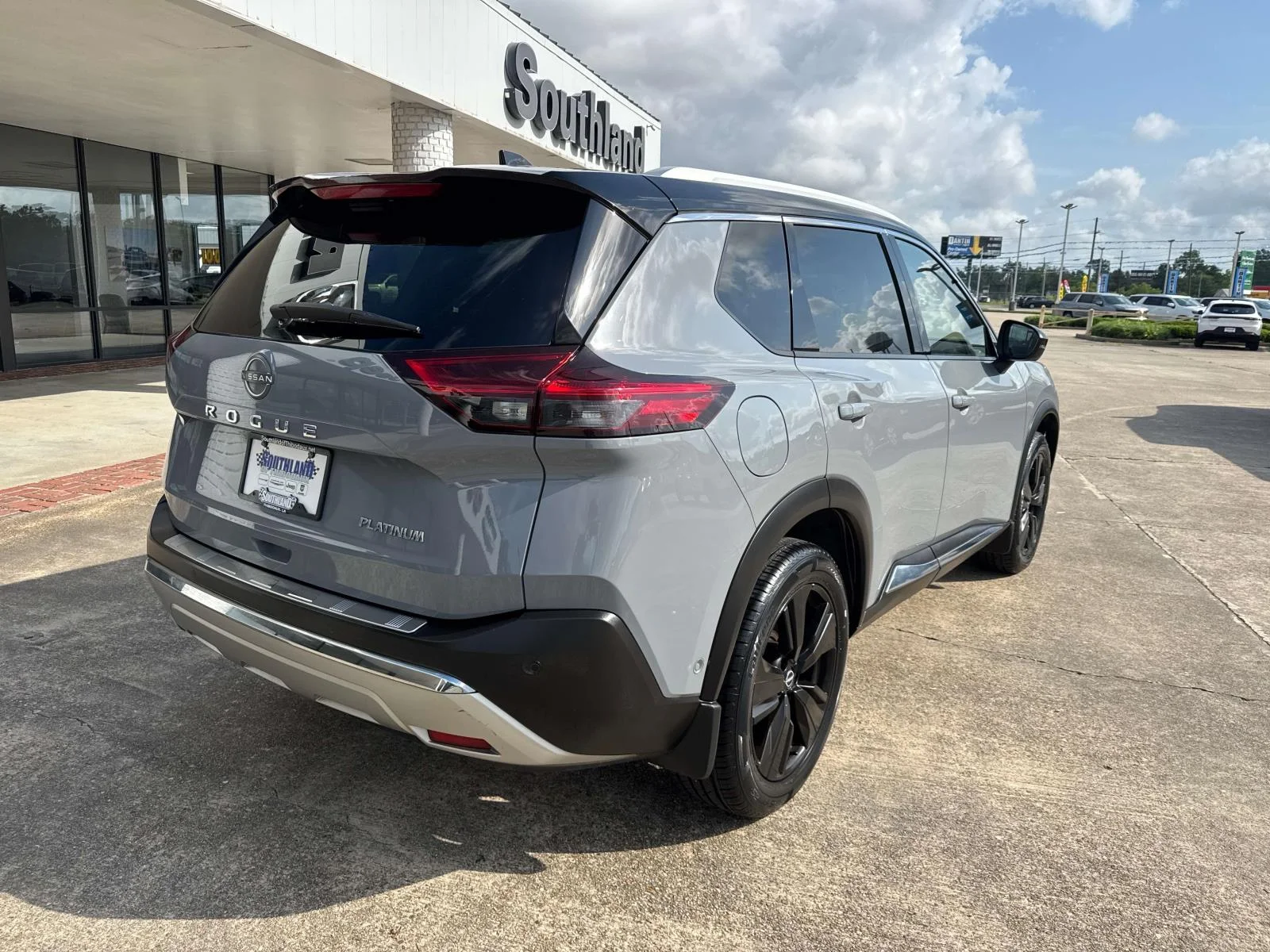 2023 Nissan Rogue Platinum - Photo 7