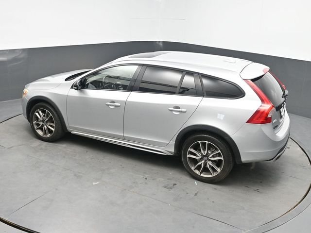 Used 2017 Silver Volvo T5 image 26