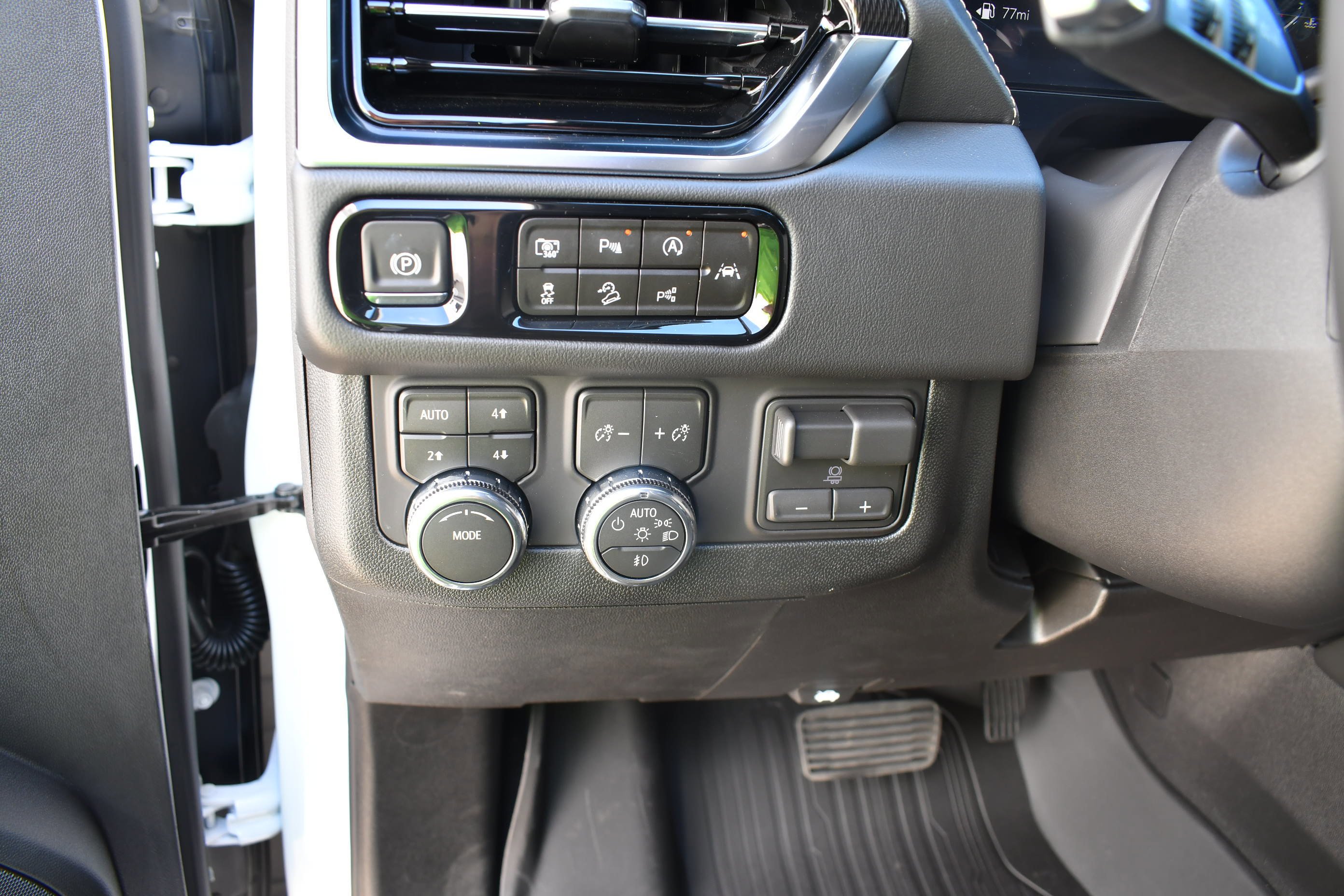 New 2026 Summit White GMC Elevation image 14