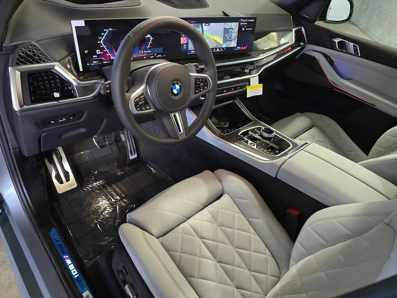 New 2026 Skyscraper Grey Metallic BMW M60i image 2