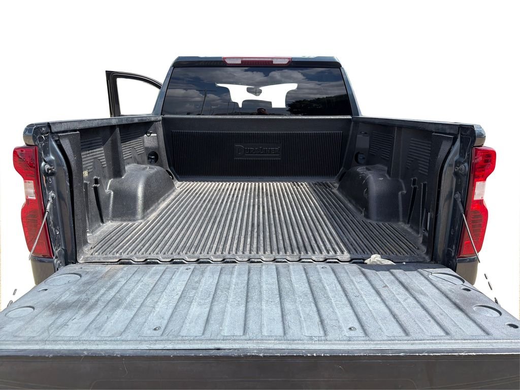 Used 2020 Shadow Gray Metallic Chevrolet LT image 13