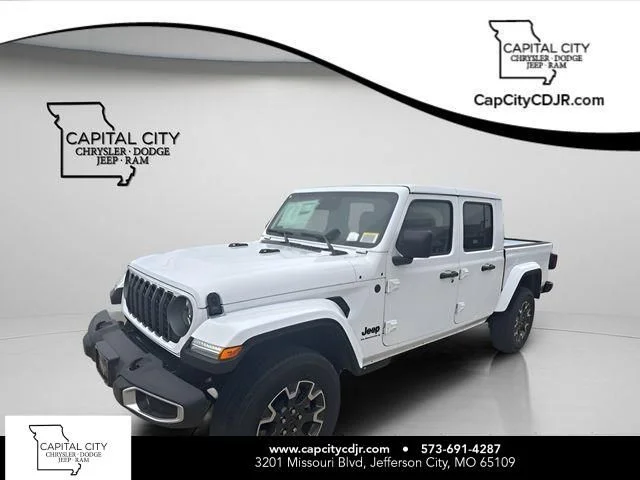 2026 Jeep Gladiator Sahara Auto's photo
