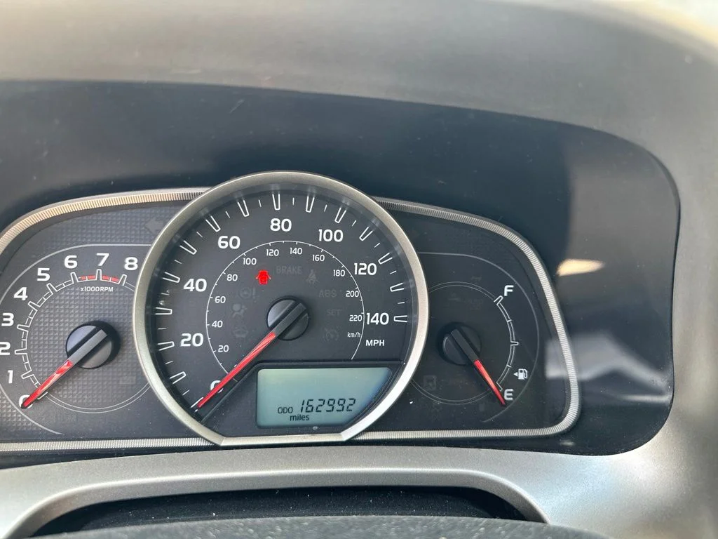 Used 2013 White Toyota XLE image 6