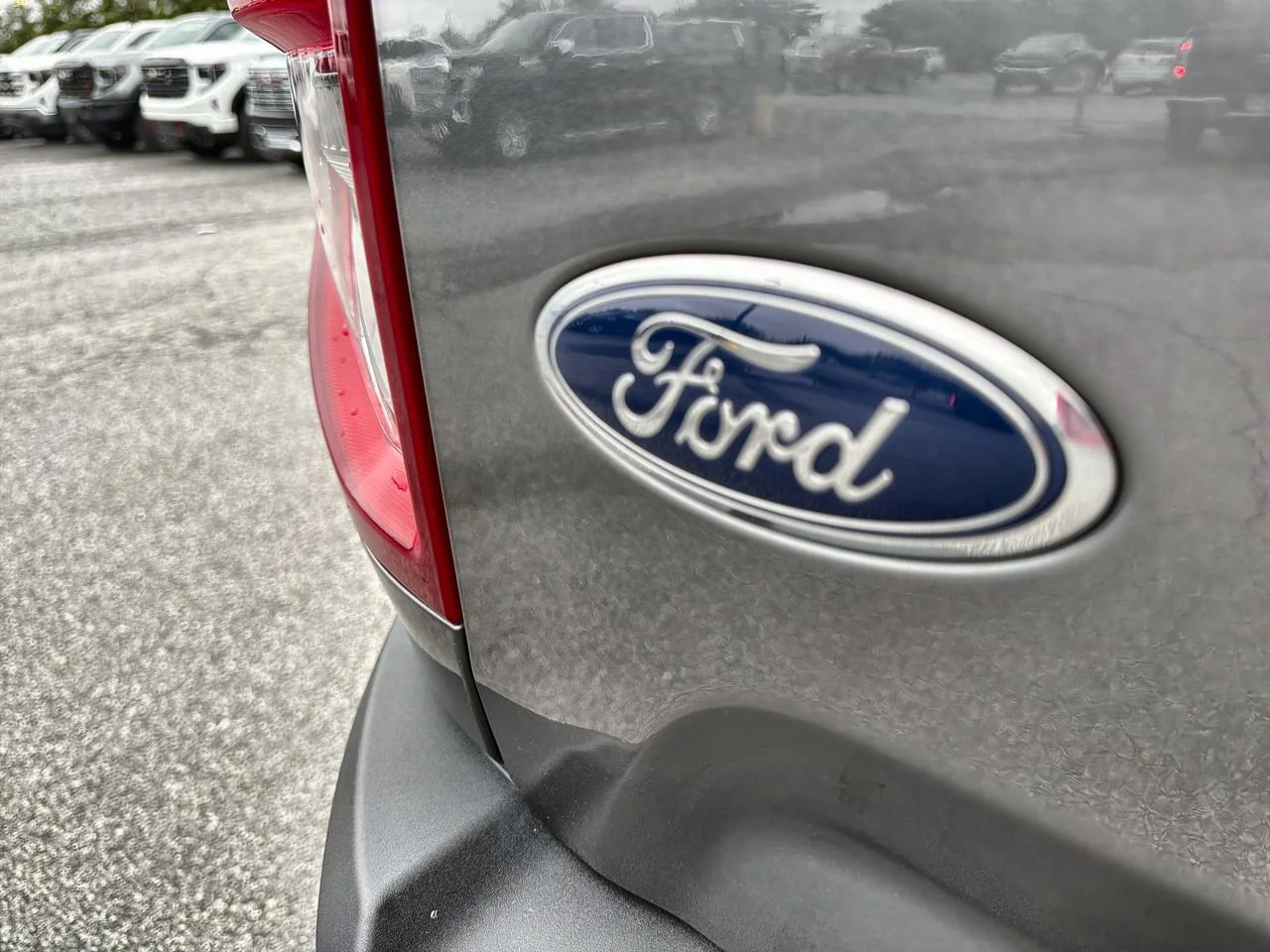 Used 2021 Gray Ford Badlands image 26