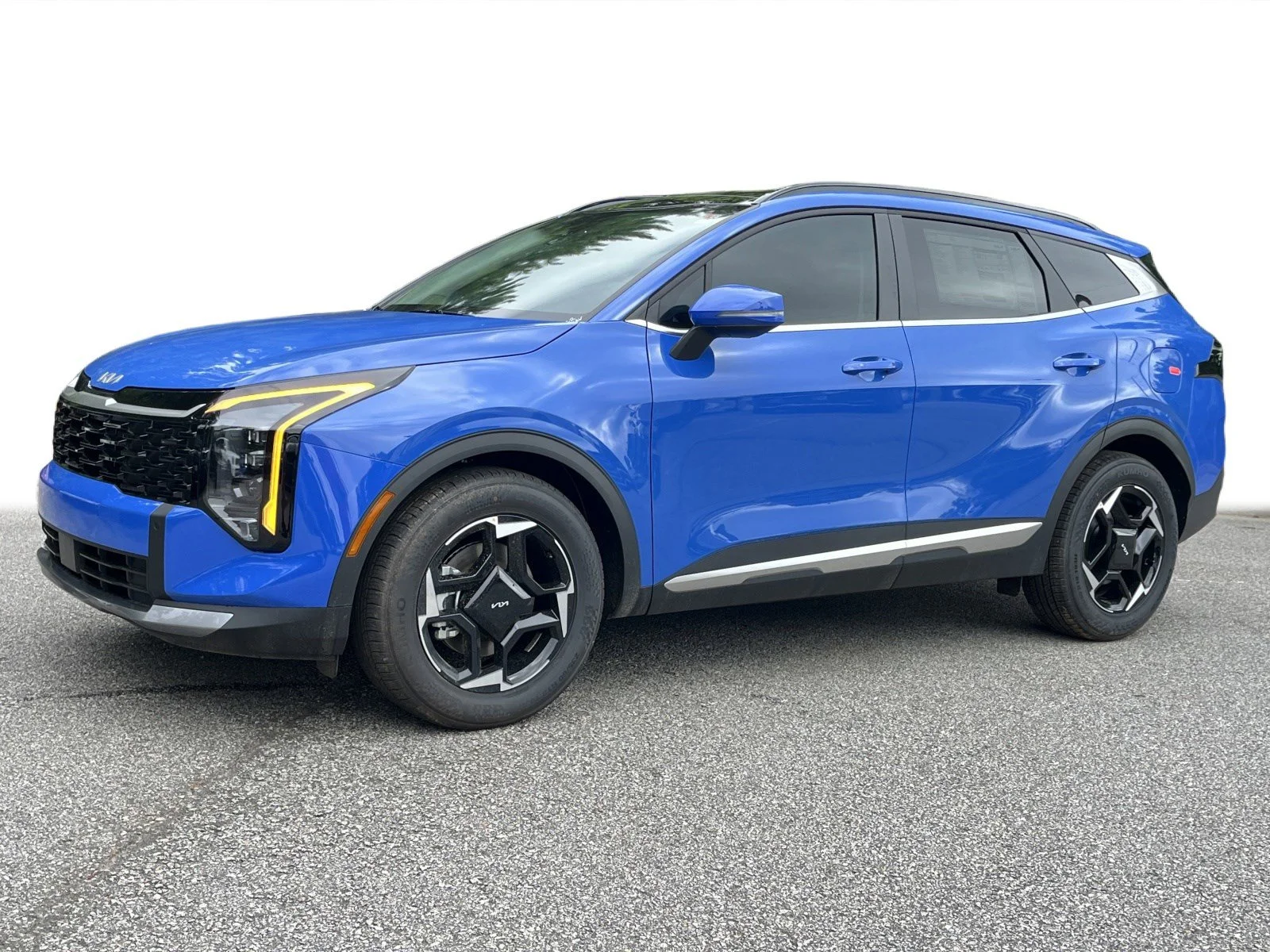 2026 Kia Sportage EX - Photo 22