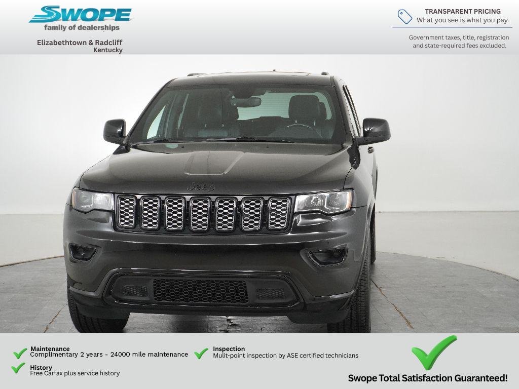 Used 2019 Diamond Black Crystal Pearlcoat Jeep Altitude image 8