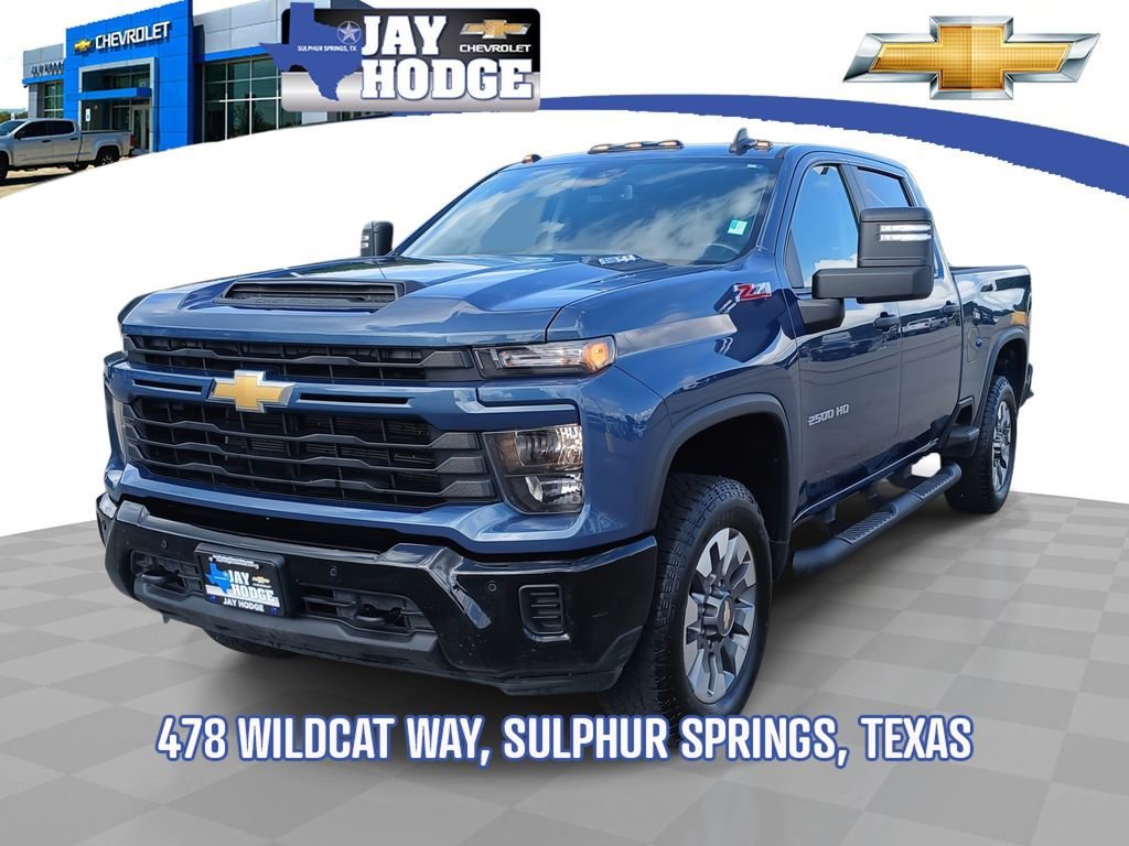 2025 Chevrolet Silverado HD Custom 4WD Crew Cab Standard Box's photo