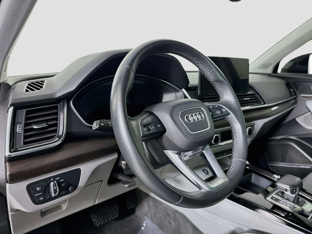 Used 2023 Black Audi 55 Premium image 9