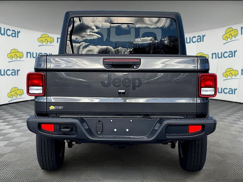 New 2026 Granite Crystal Metallic Clear-Coat Exterior Paint Jeep Sport S image 6