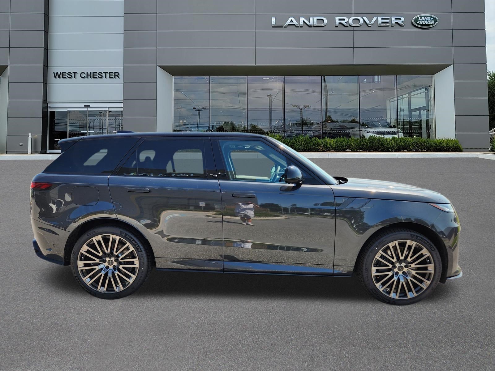 New 2026 Carpathian Grey LAND ROVER  image 6
