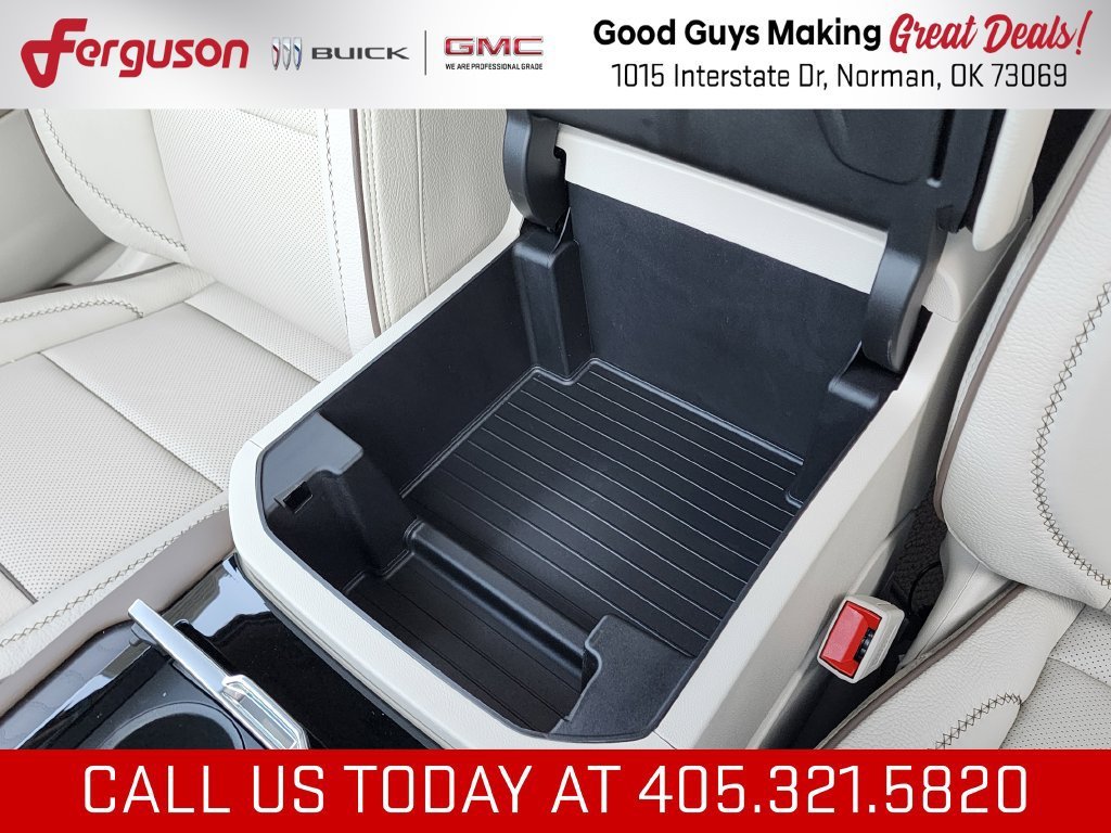 2027 GMC Yukon Denali - Photo 38
