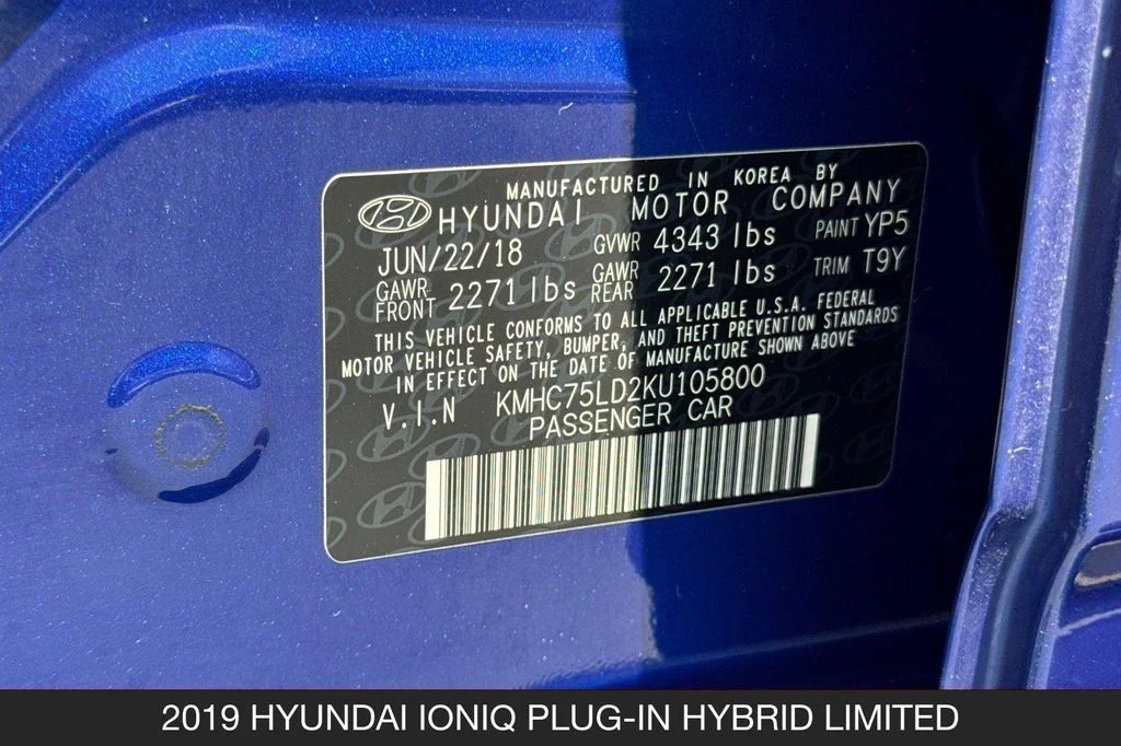 Used 2019 Blue Hyundai Limited image 31