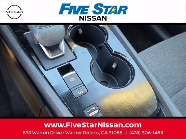 Used 2021 Red Nissan SV image 22