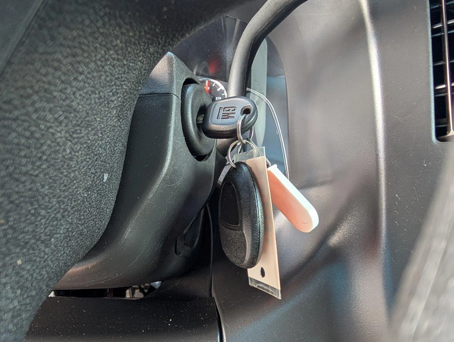 Used 2025 Summit White Chevrolet WT image 21