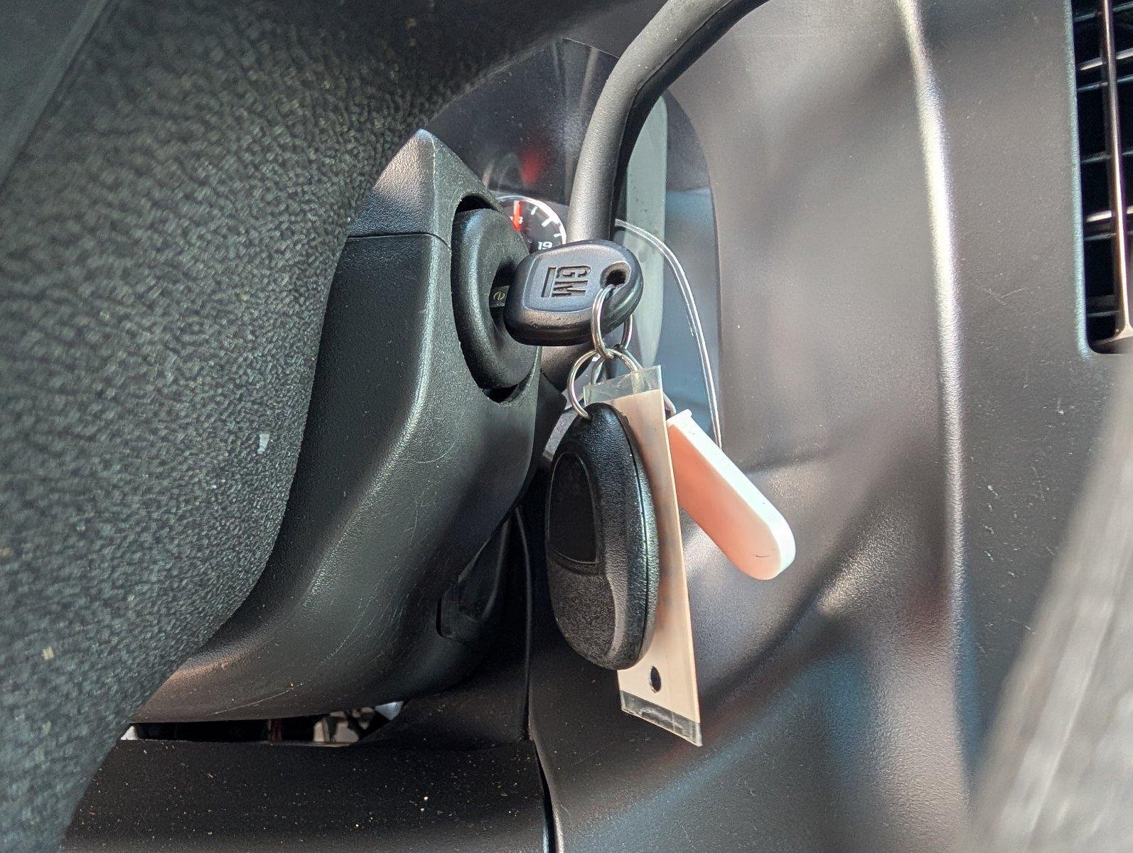 Used 2025 Summit White Chevrolet WT image 21