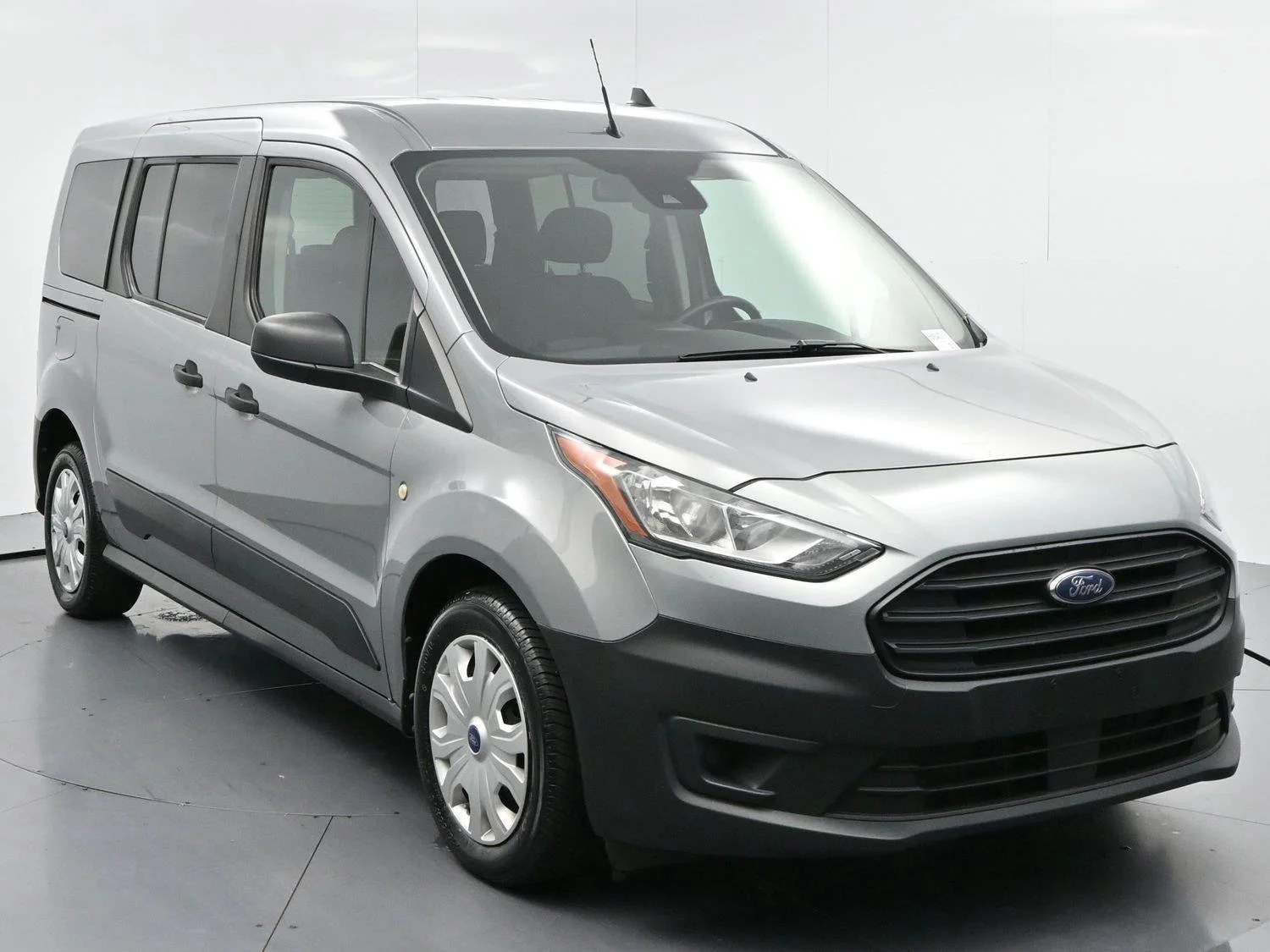Used 2022 Solar Silver Ford XL image 2