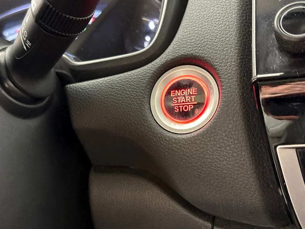 Used 2018  Honda EX-L image 31