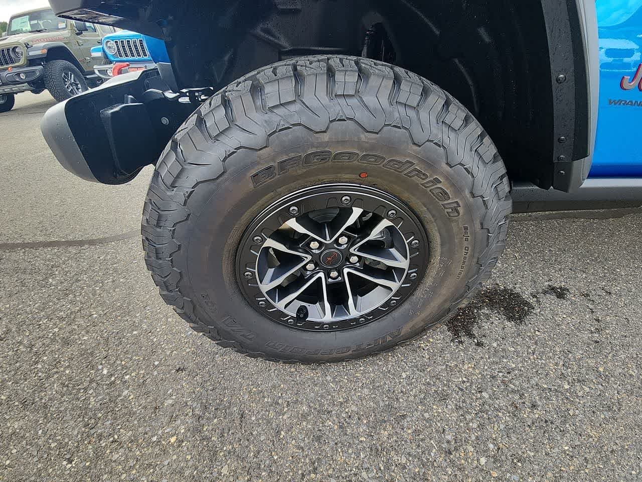 New 2026 Hydro Blue Pearlcoat Jeep Rubicon image 10