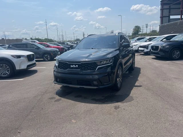 Used 2022 Black Kia EX image 17