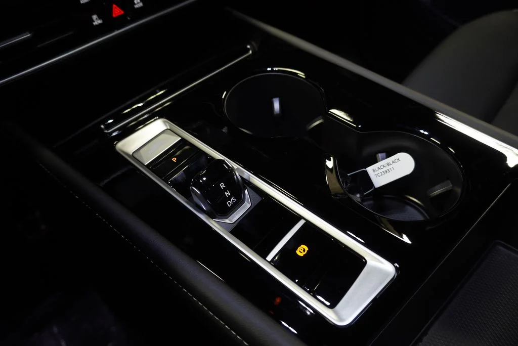 New 2026 Deep Black Volkswagen 2.0T SEL R-Line Black image 19