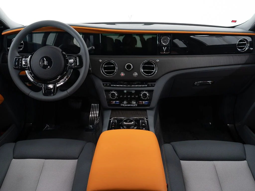 New 2026 Tempest Grey Rolls-Royce  image 35