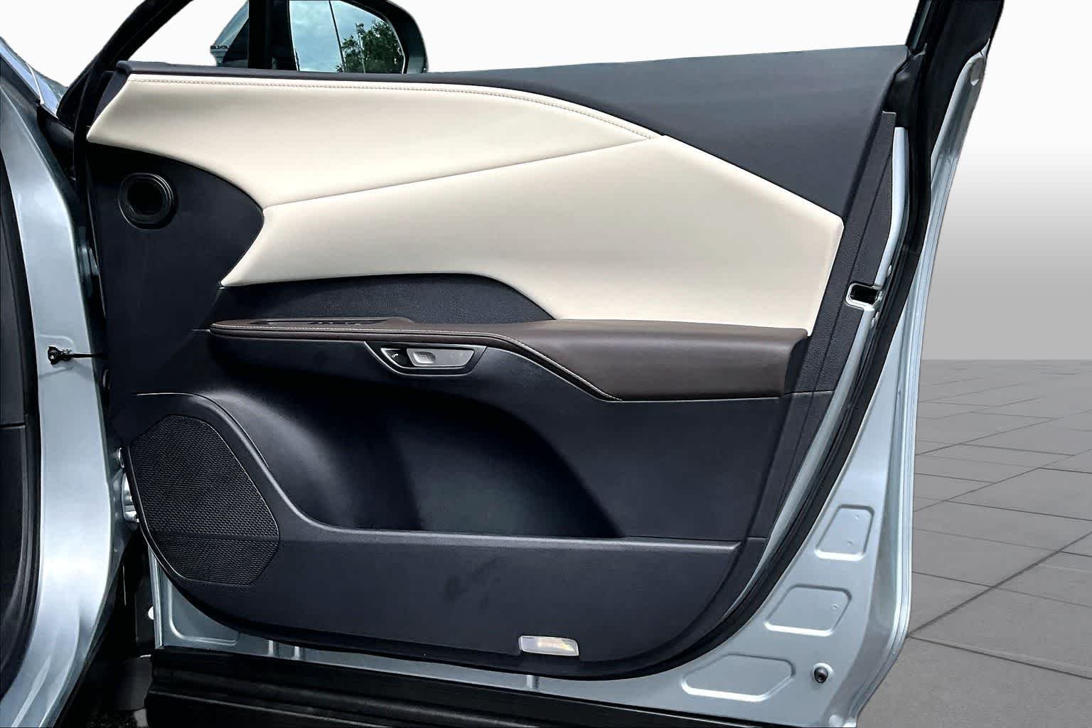 Used 2023 Iridium Lexus  image 27