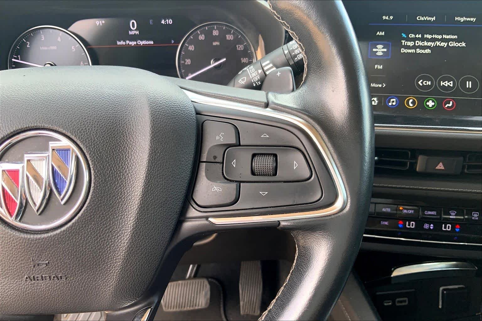 2022 Buick Envision Essence - Photo 24