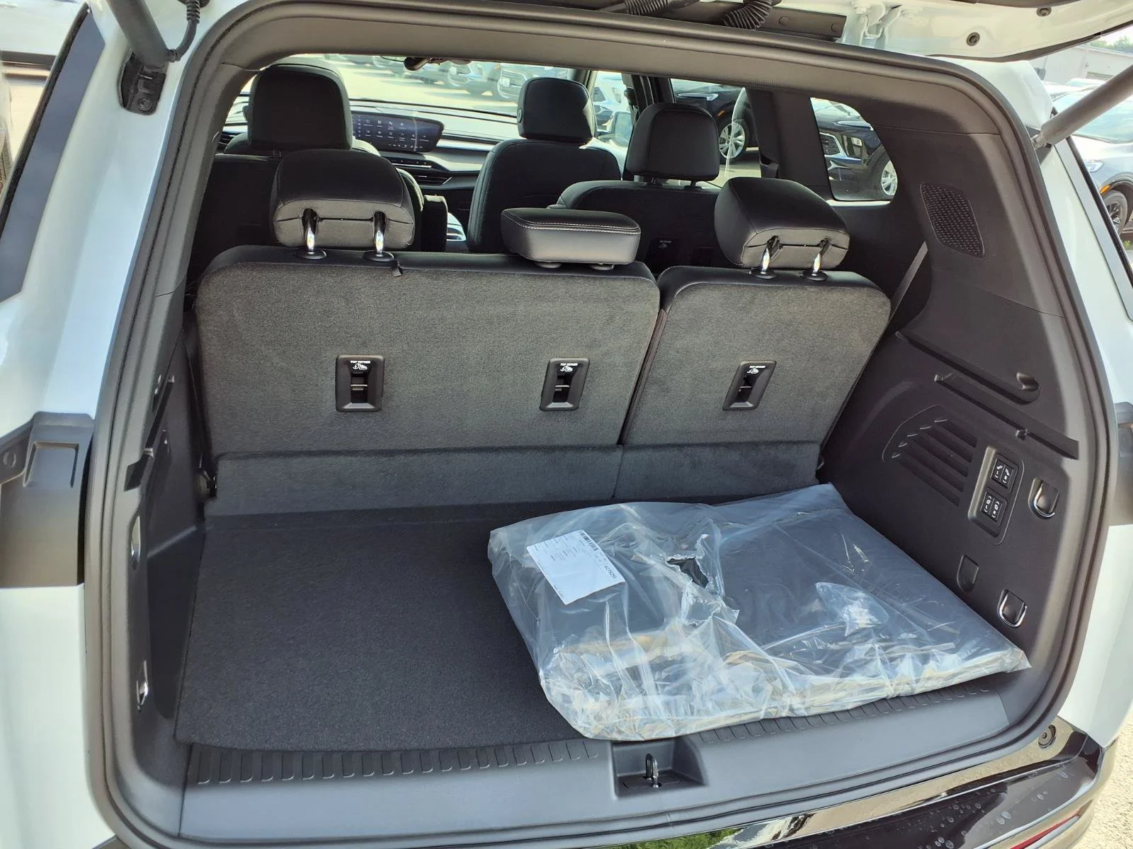 2026 Buick Enclave Sport Touring - Photo 22
