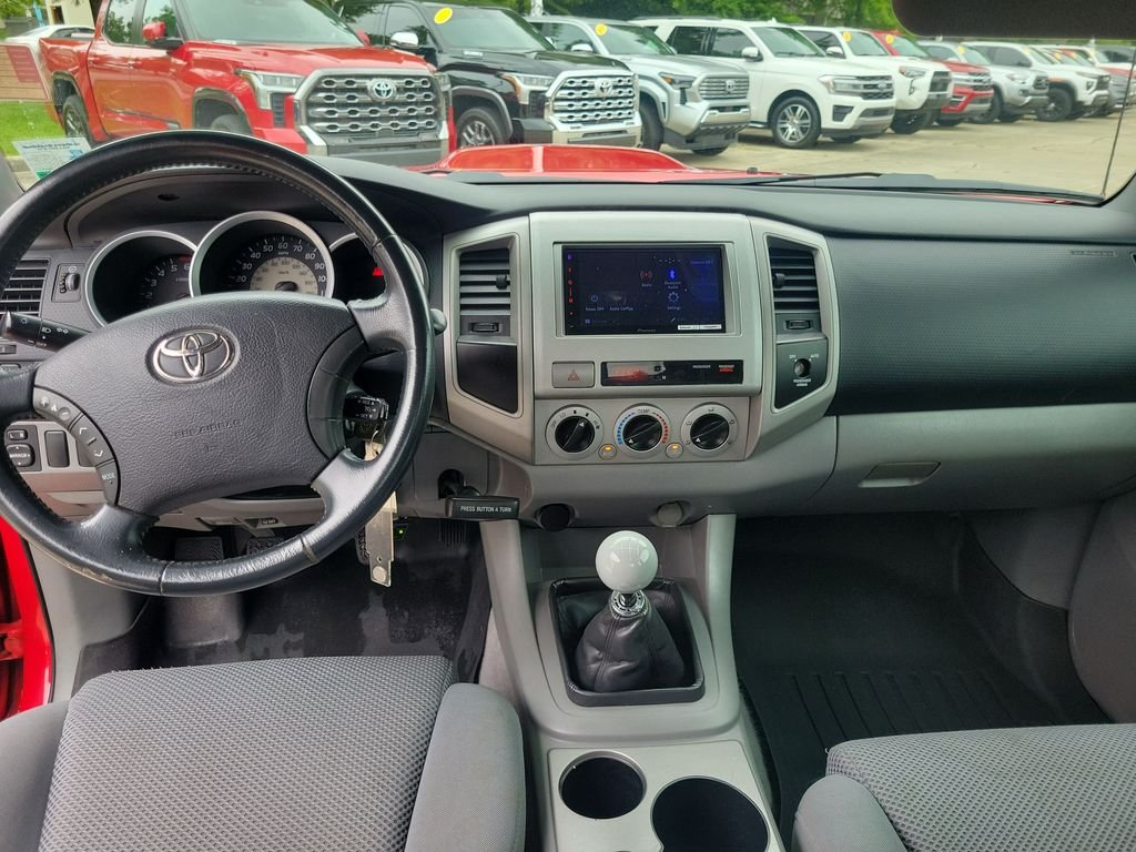 Used 2007  Toyota X-Runner image 17
