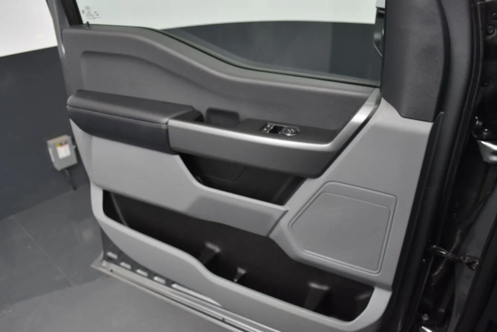 2026 Ford F-350 Super Duty Chassis Cab XLT - Photo 10