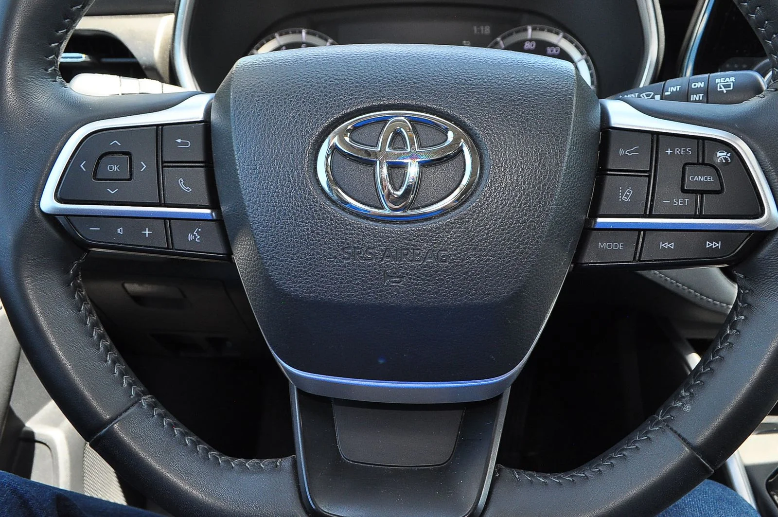 Used 2023 Gray Toyota XLE image 29