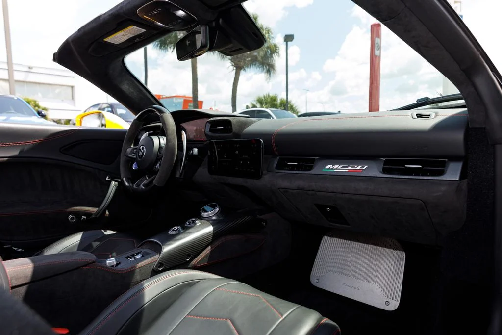 Used 2023  Maserati Cielo image 13
