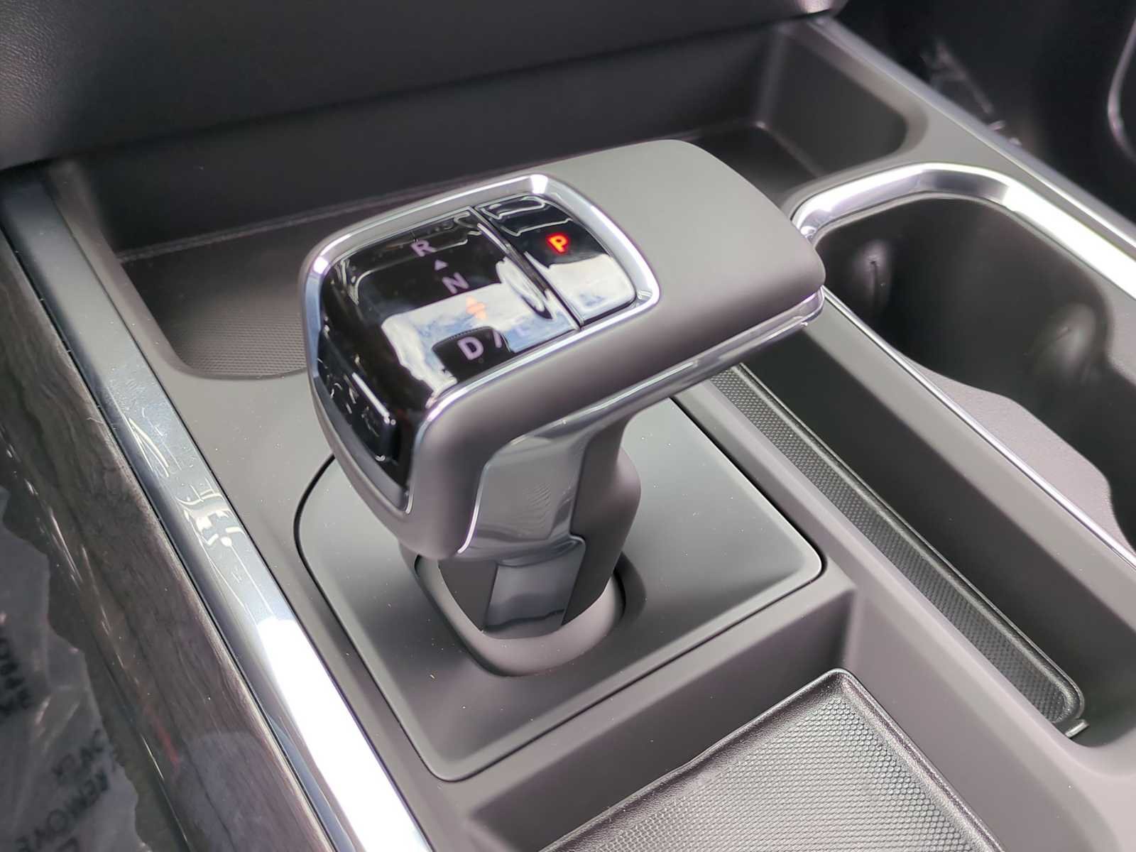 2026 Chevrolet Silverado 1500 LTZ - Photo 21