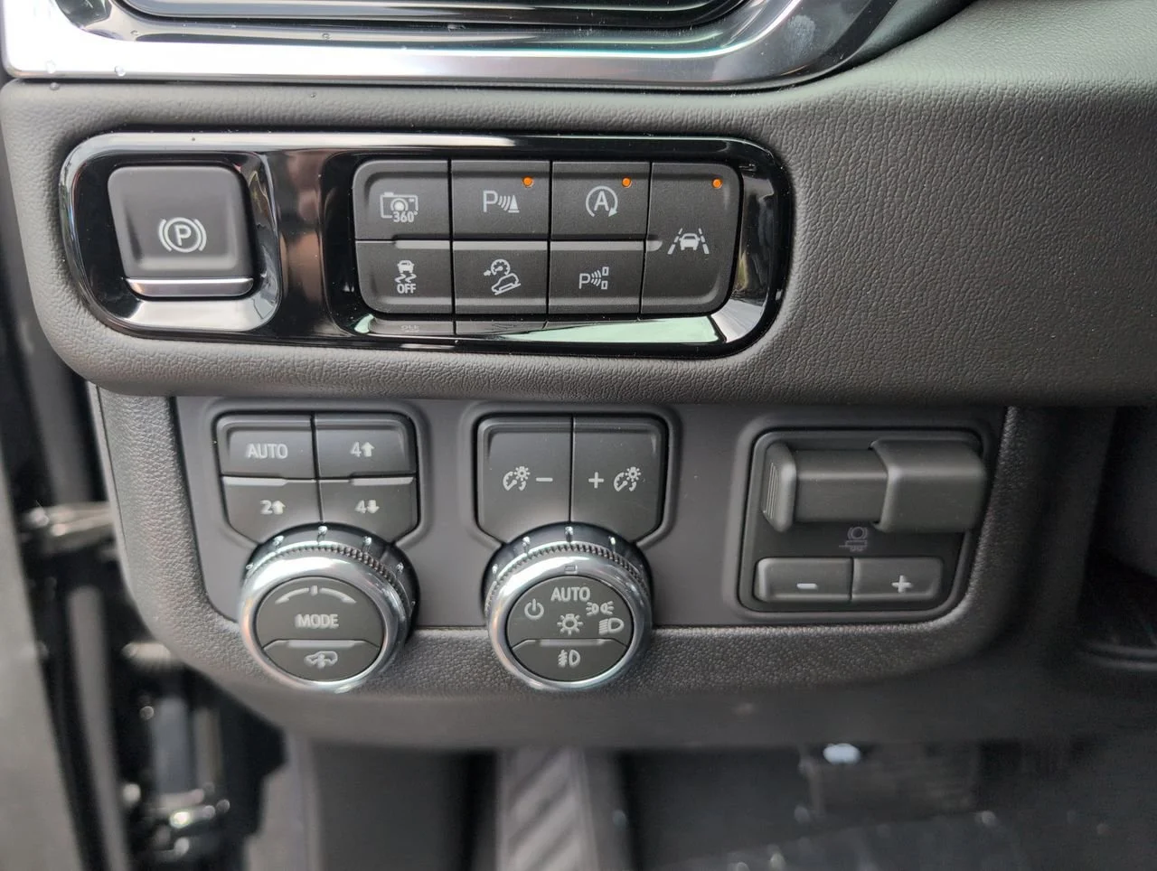 New 2026 Onyx Black GMC Denali image 18
