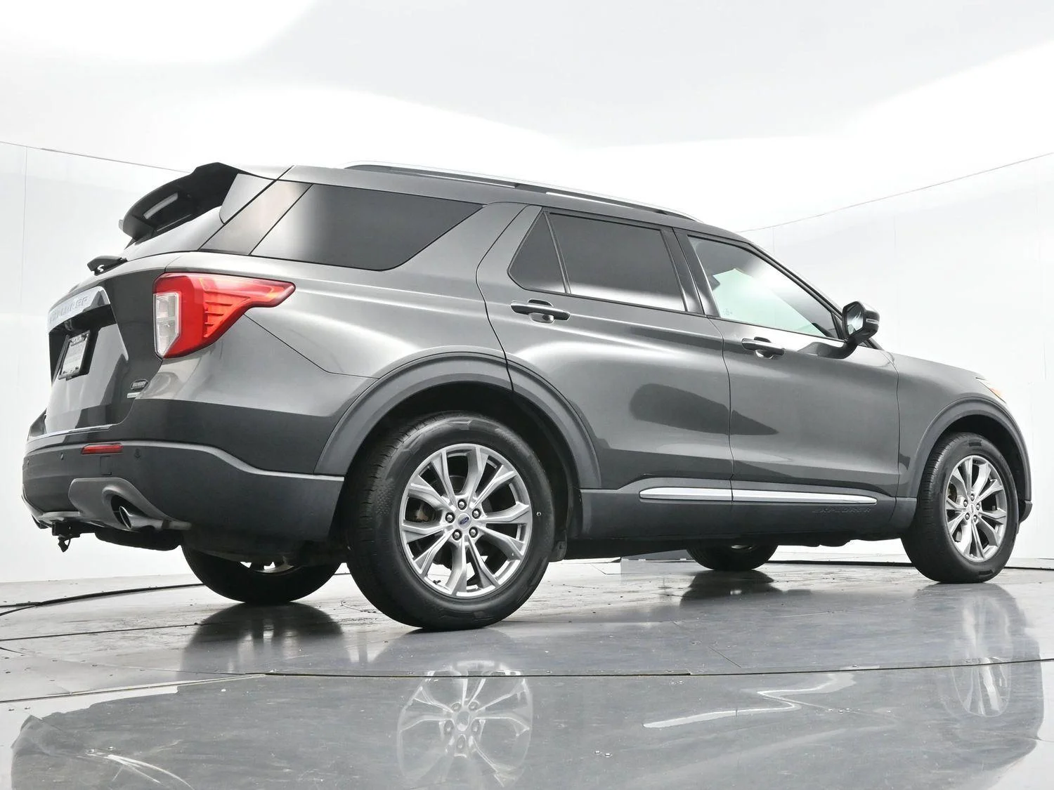 Used 2020 Magnetic Ford Limited image 55